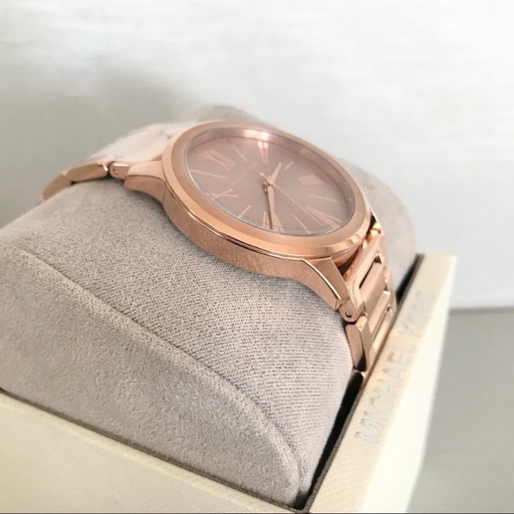 NWT authentic MK Hartman rose gold tone watch - Picture 4 of 6